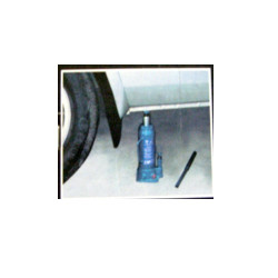 Hydraulic Bottle jacks 3 Ton. Axel FU 1347